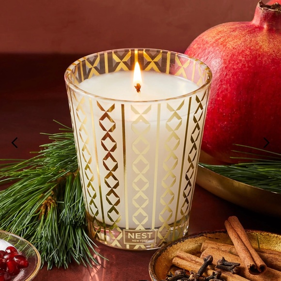 NEST Fragrances Classic Candle “Holiday” 8.1oz, Nest Candle NEW IN BOX - Picture 2 of 8